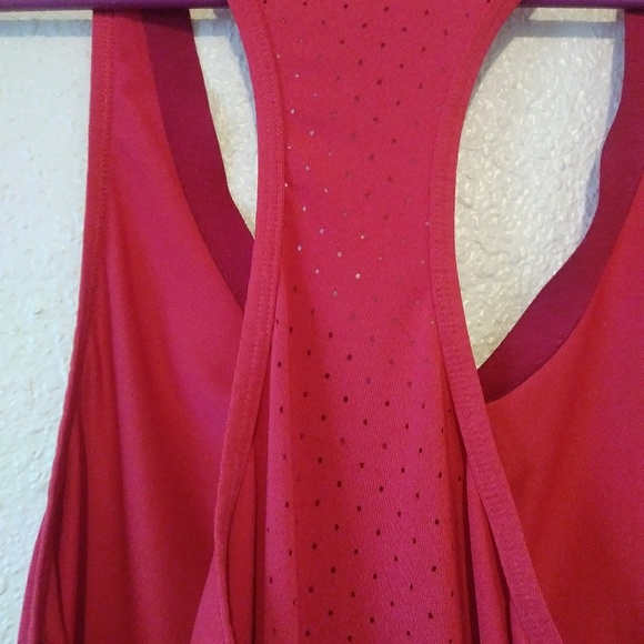 Nike Pro Dri-Fit Tank Top - Picture 8 of 8